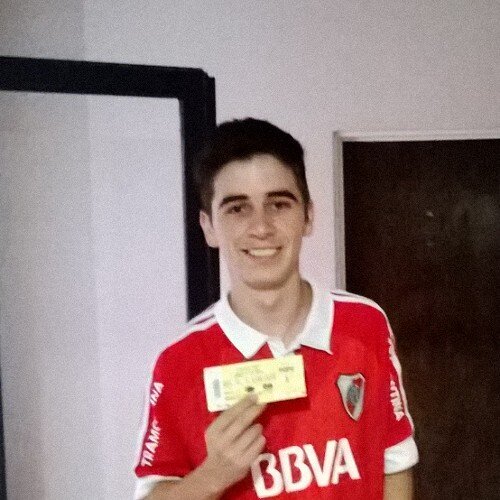 #RiverPlate con vos hasta la muerte! ♥ (Wear Sunscreen). Fullstack Web Developer.  #Yamaha Semakin di depan