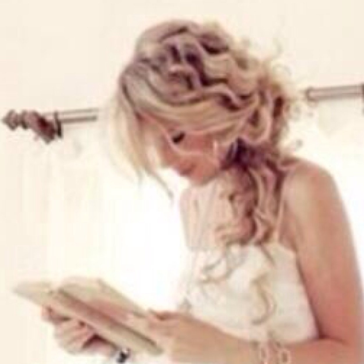 ASouthernLady16's profile picture. who needs a diary when you can just become an anon?