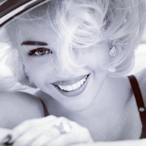 love miley. @mileycyrus