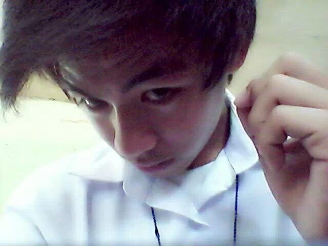 'Because I love myself, I listen to myself'

you follow me i follow you back! ;)