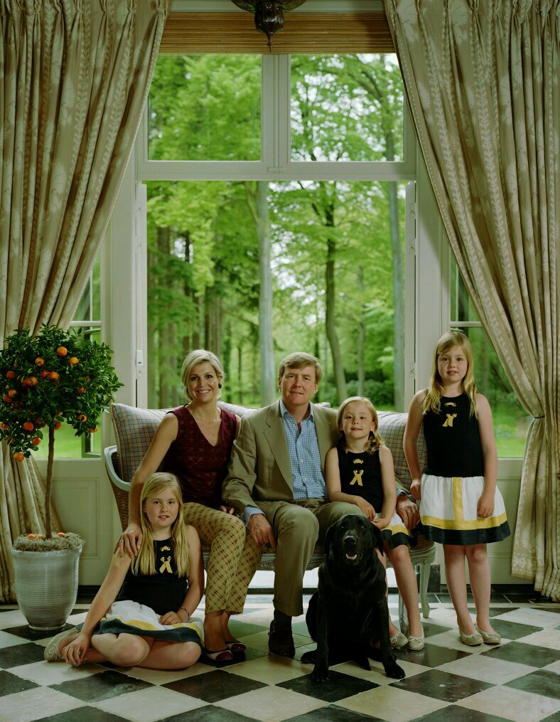 Queen Maxima and her daughters on https://t.co/YuFHAIrlYt