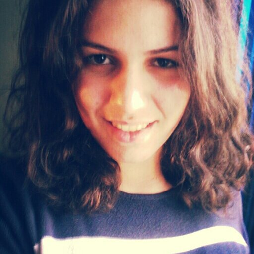 heii. i'm Lilli. I really love One Direction and Lana Del Rey . ;3 These guys' are perfect ;d . ♥