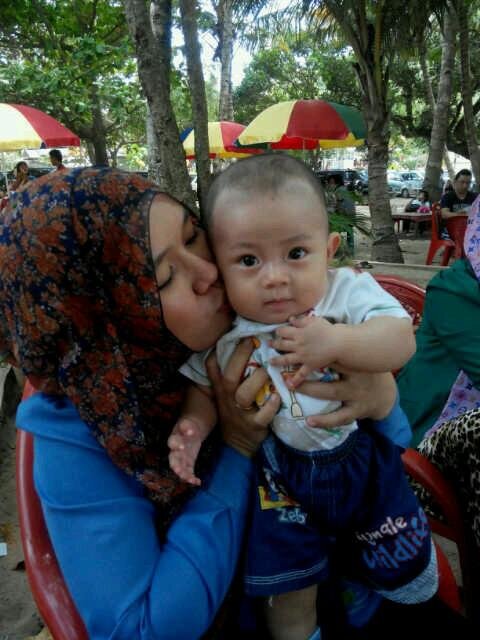 ♡ my husband @mardiansyah_edi  and ♡ my baby Akbar Nurdaffa Pratama (˘⌣˘)ε˘`)