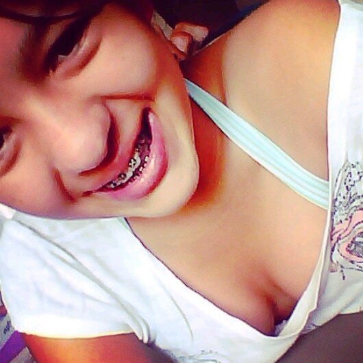 bom estou aqui pra dize que a camila éh a melhor irmã do mundo amoo ela @_Nanikapqp aqui Sz' @_frankPires