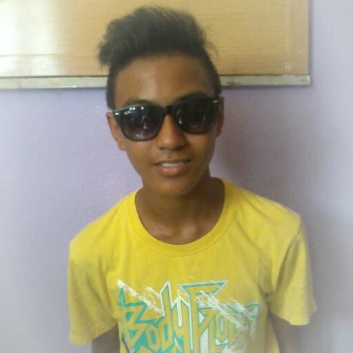 WeChat Id : Sergioikmal16  |    22 / Feb / 1999   |   Ig : ikmalsuarez
