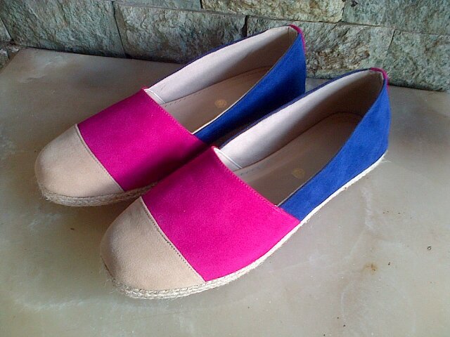 JUAL SEPATU CEWE SIZE 35-45 Menerima pemesanan untuk costume shoes dan tas (harga disesuaikan). Order = no cancel Minat hub : 085719373577 | bb: 2a211045