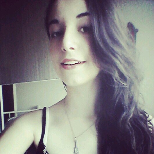 Merda me acharam! :(
