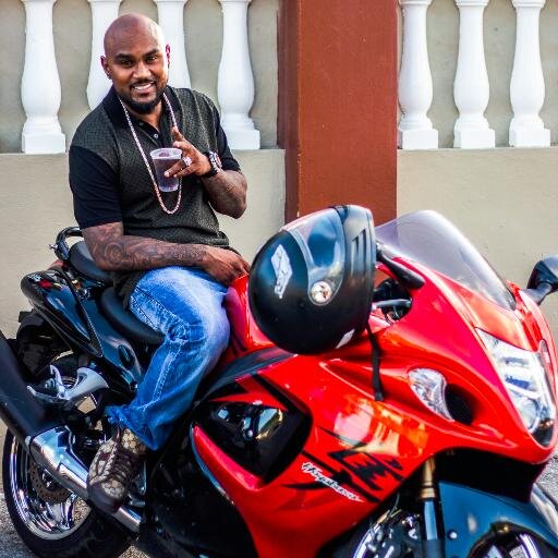 rumeniggehanst's profile picture. Real paperchaser need no friends getting this paper on my own BMF.