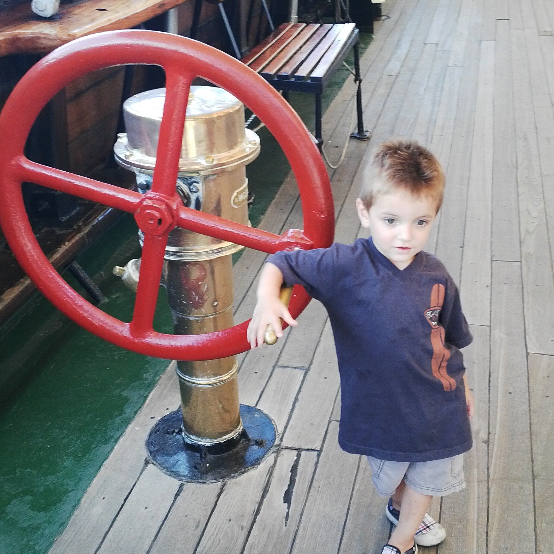 facundossuarez's profile picture. Militante de la CTA y del proyecto nacional y popular. Aportando un granito de arena a la genuina emancipacion del pueblo y la clase trabajadora