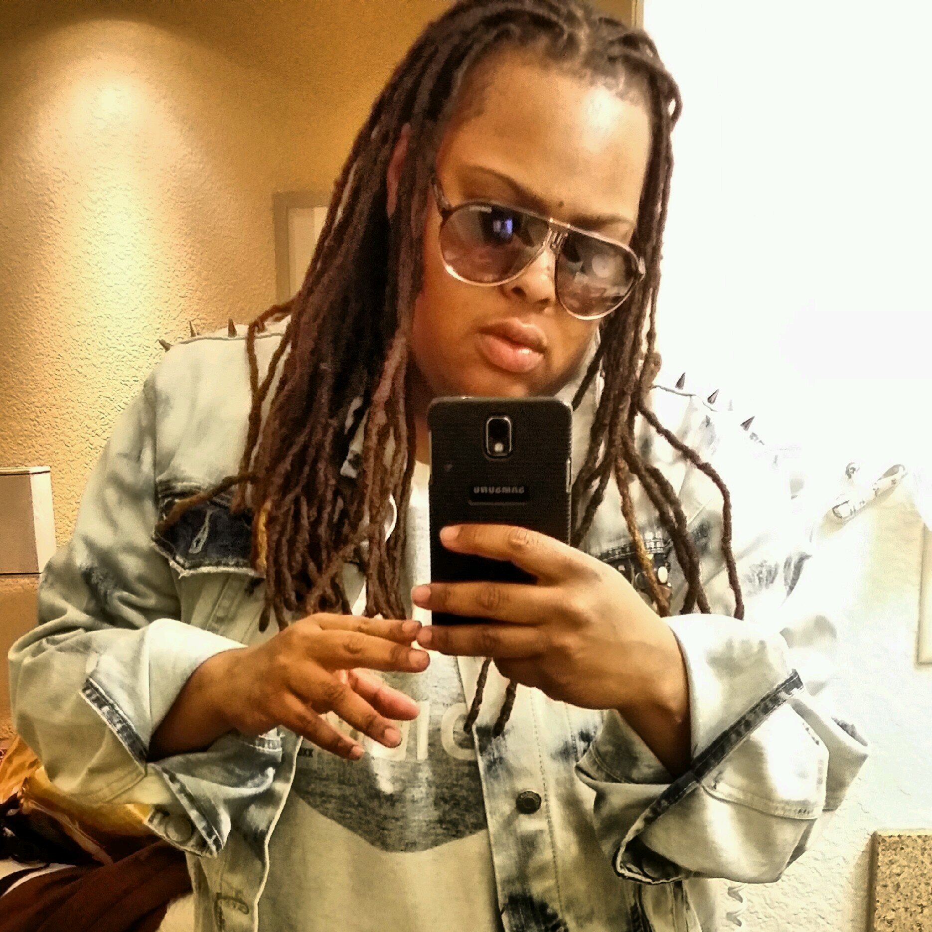 I.G bitches_belikeeeeee