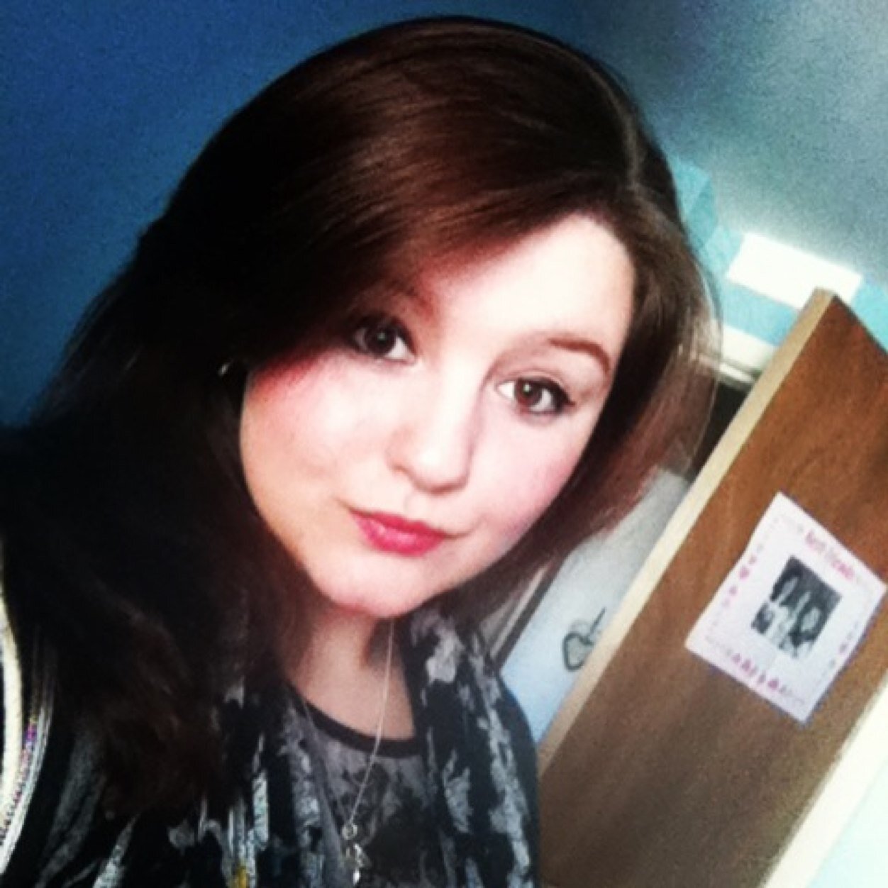 Chloe_Burns_14's profile picture. @TheVampsBand @UnionJWorld @GeorgeUJWorld @JaymiUJWorld @DanielJWorld @InHindSight Follows me