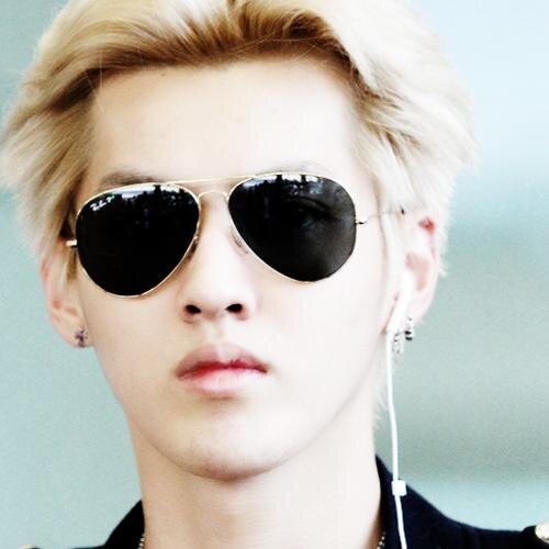 ผมคริส exo  หื่นเป็นหลัก ม่อเป็นรอง 7/2/2013