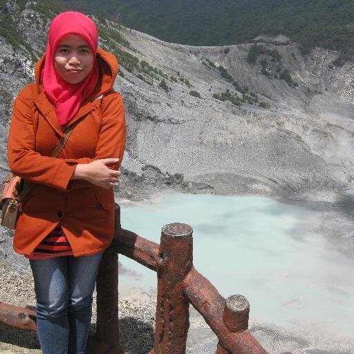 I'm just an ordinary girl,tryin to be a good Pharmacist | S1 Farmasi UNLAM 2009 | Profesi Apoteker SF ITB 2013
