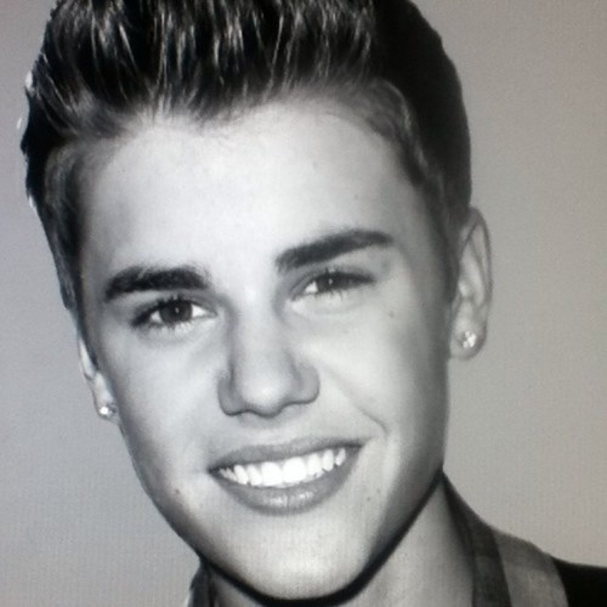 dabiebz101's profile picture. 10/23/2012 CAME WITHIN FEET OF JUSTIN! http://t.co/9T2YCHToWe.LIFE. belieber for life