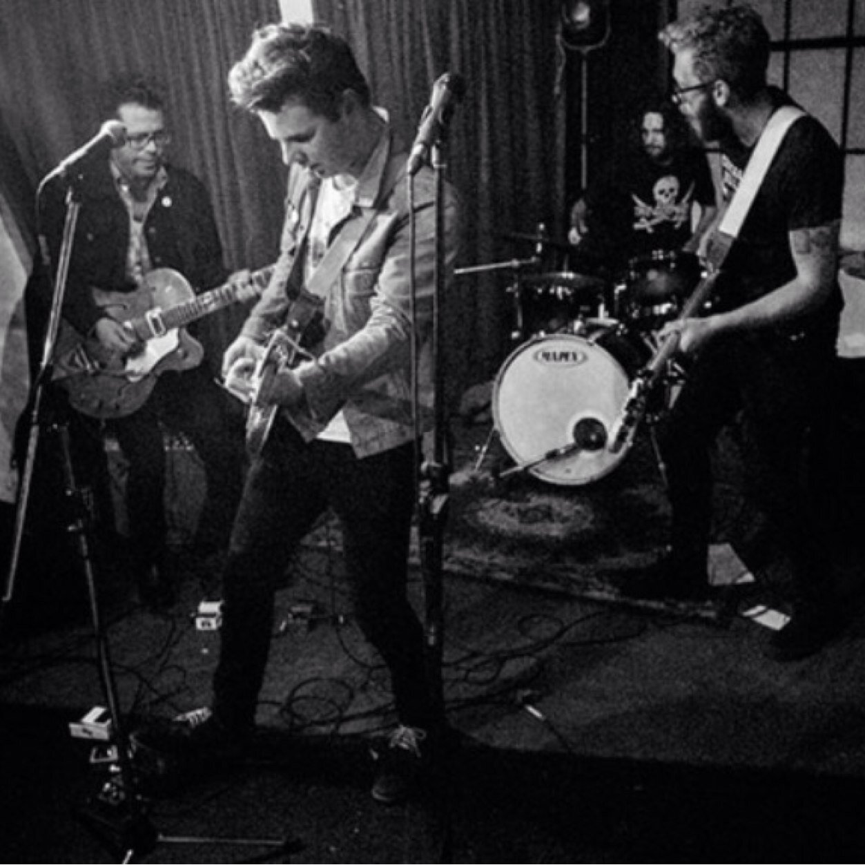 Rock'n'roll/punk/garage/twang fusion outta Toronto