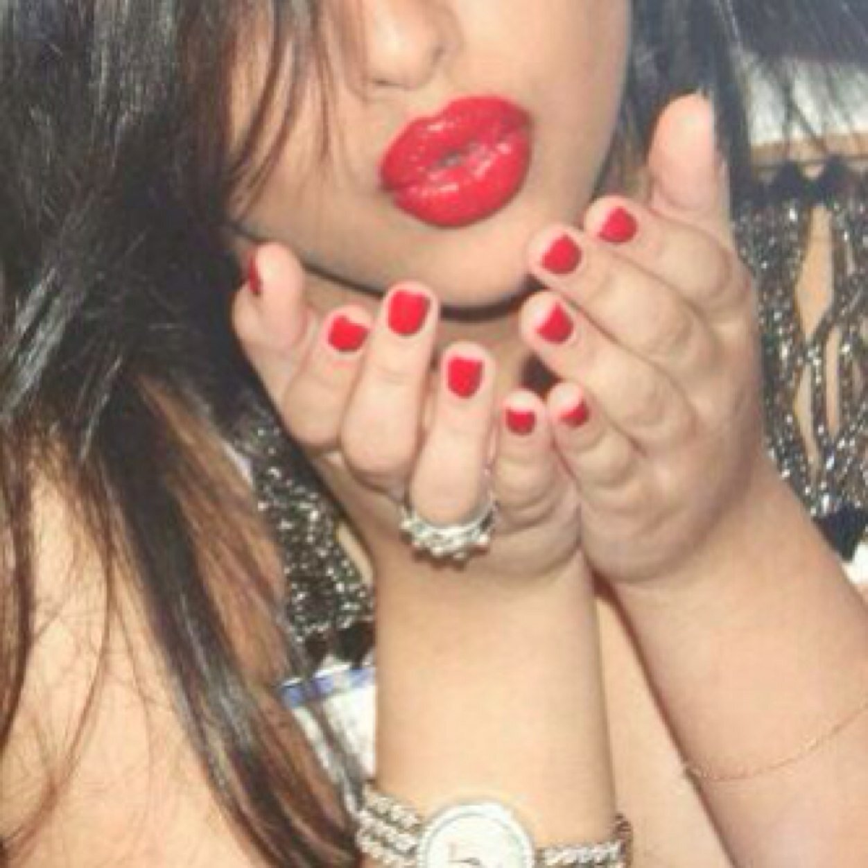 Mnoo8598278Mnoo's profile picture. 