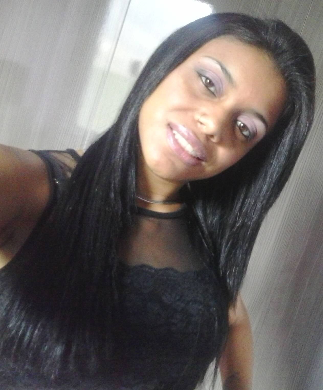Instagram : @carolynamorais