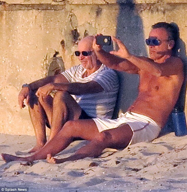 kikkabs97's profile picture. 