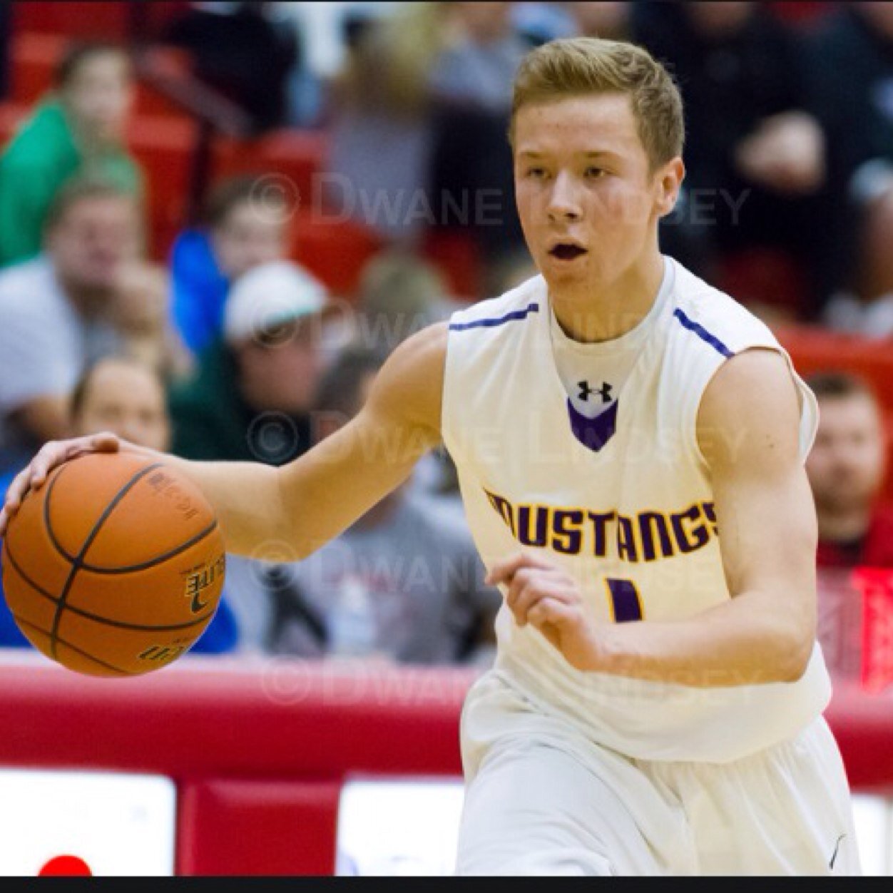 AirWojcik's profile picture. 