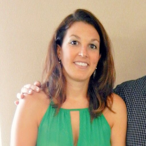 Pittsburgh-based marketing junkie, mom, wife, friend who loves food, nature, beer, music, fashion, realistic workouts, nutrition & enjoying life!