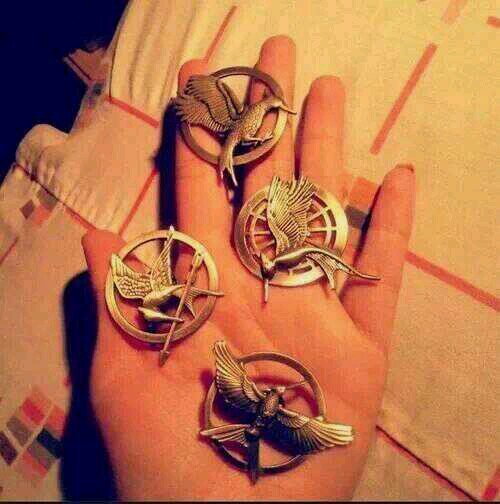 _ChicodelaNoche's profile picture. Soy el chico de la noche.Después de ganar los juegos del hambre me hice twitter y aquí estoy.