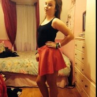 Holly Spriggs - @spriggs_holly Twitter Profile Photo