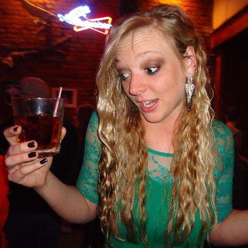 rosamillion's profile picture. 