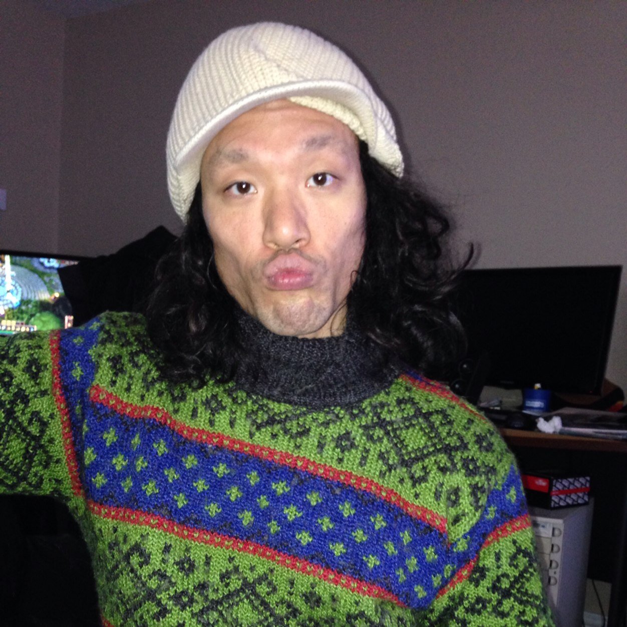 JesseChongBand's profile picture. Performing songwriter, dad, professional napper