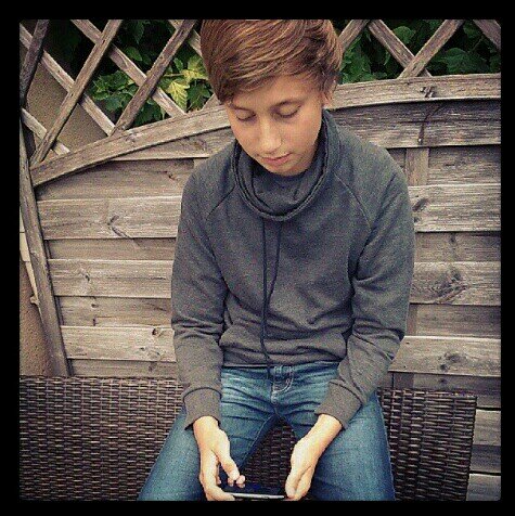 RAPH_SANDERS's profile picture. Condamné a perpetweeter !