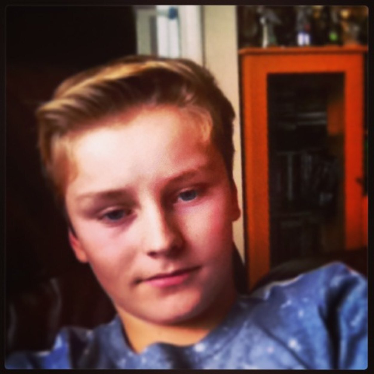 Im 13, I live in Yate, I love Football + Im Quite Good & I sweat Ultimate Team in my Free time. Open to Wagers & Pinkslips.