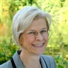 Adult human female. Wild gardener. Green space and wildlife not housing estates. Hounded from my home by landowner and developer. Support @communityplann1 #XX