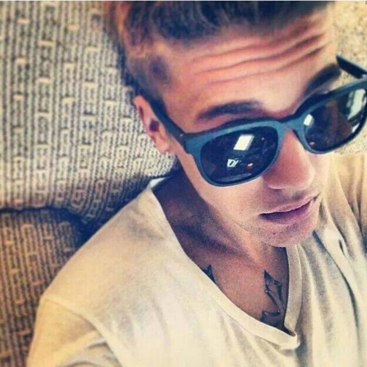 @justinbieber is my everything -Belieber♡ -Smiler♡ -Never say Never♡ -Radiate Love♡. -This is Forever.♡-Believe Tour.19.11.13♡. -Follow me Justin♡.-FollowBack♡.