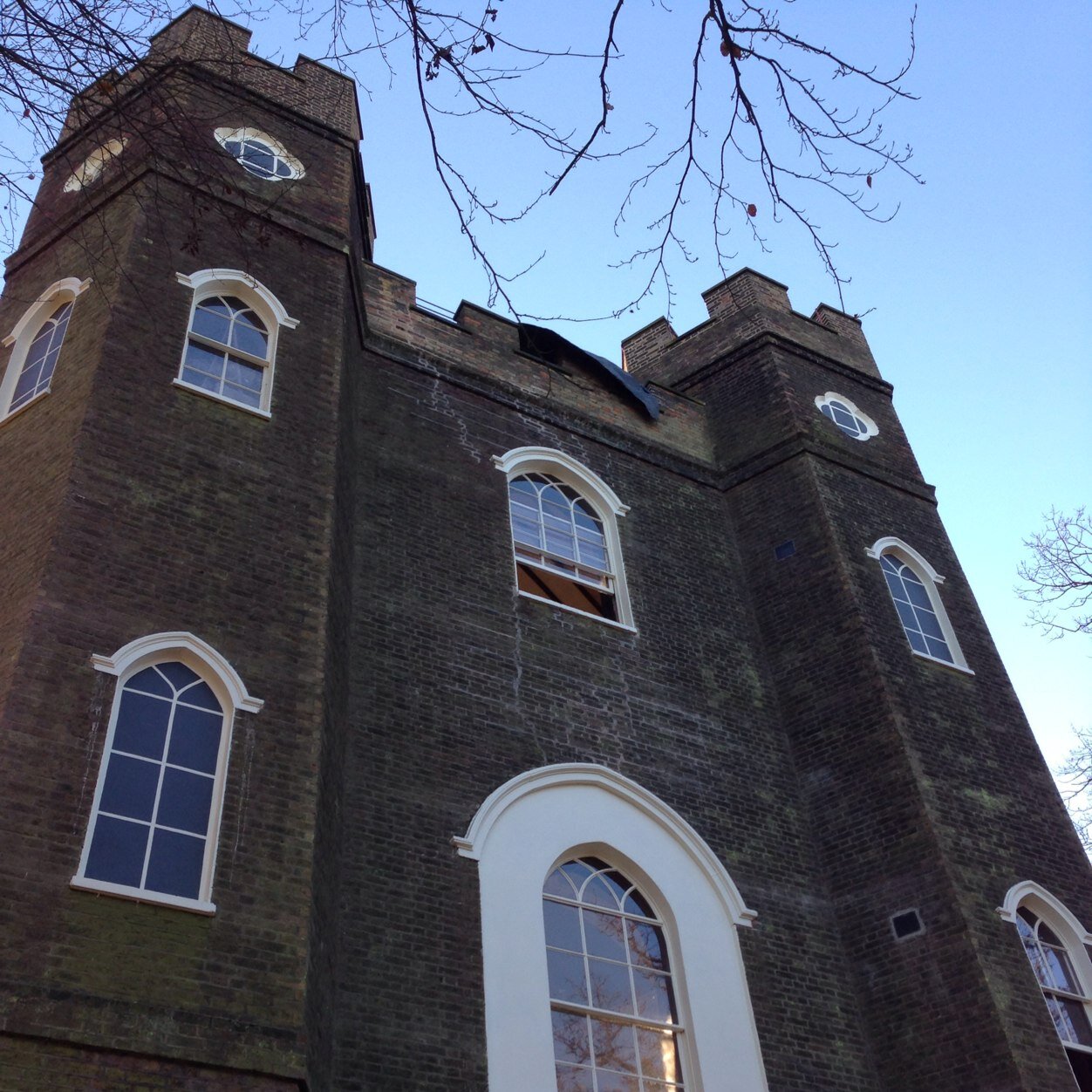 Researcher and Curator interested in Public History, walking, wellbeing and collaboration.