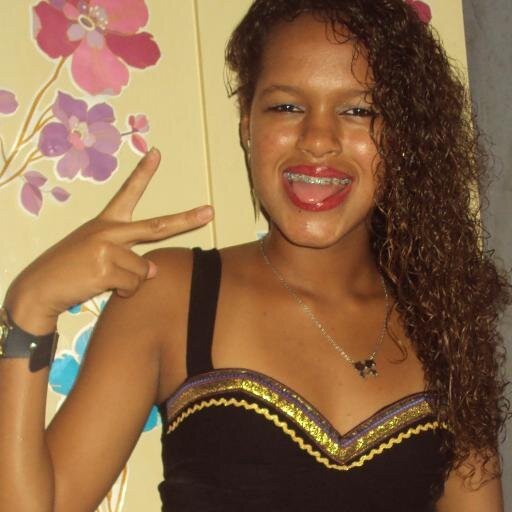 Ganhar o que se quer nessa vida requer merecimento, então levante-se e vá a luta.