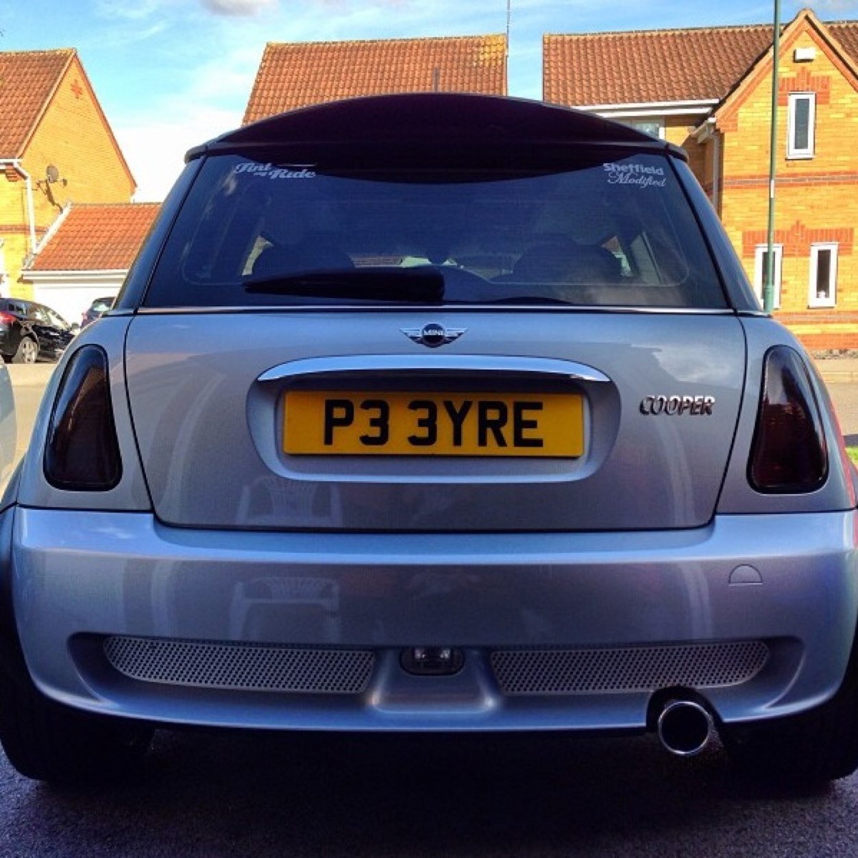 EyreAlex's profile picture. I done it bare back i take chances Im a breast man but a rate arses.