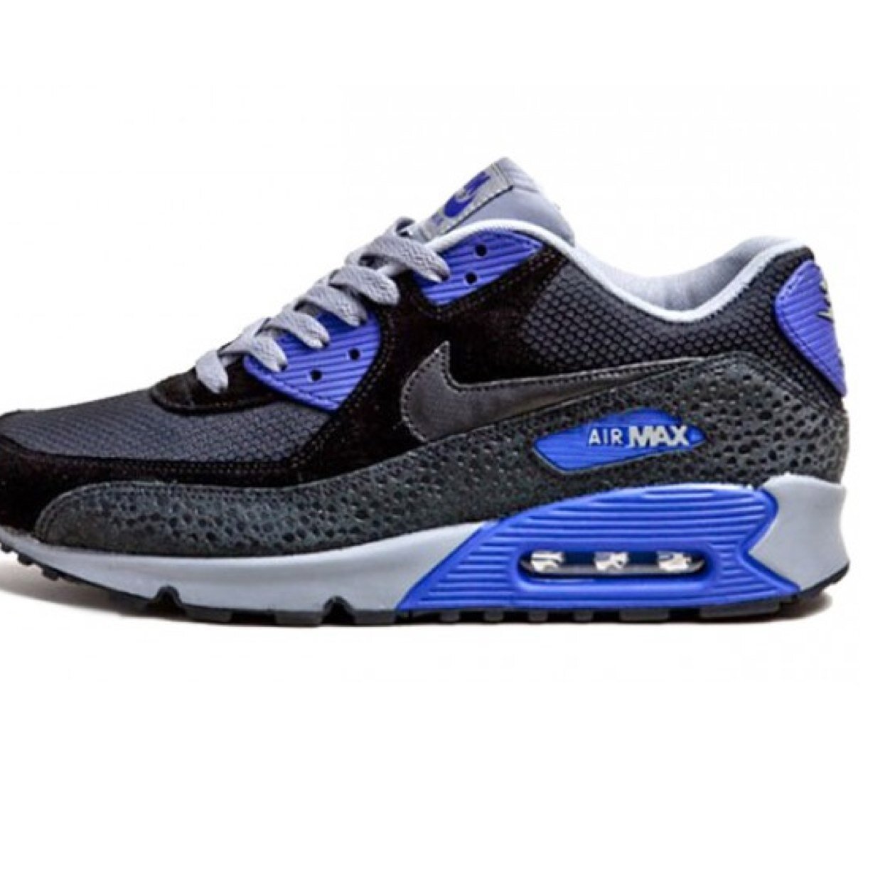 kicks_sickest's profile picture. Posting fresh kicks daily...