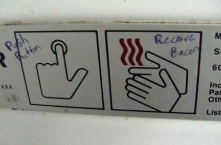 aktomasi's profile picture. 