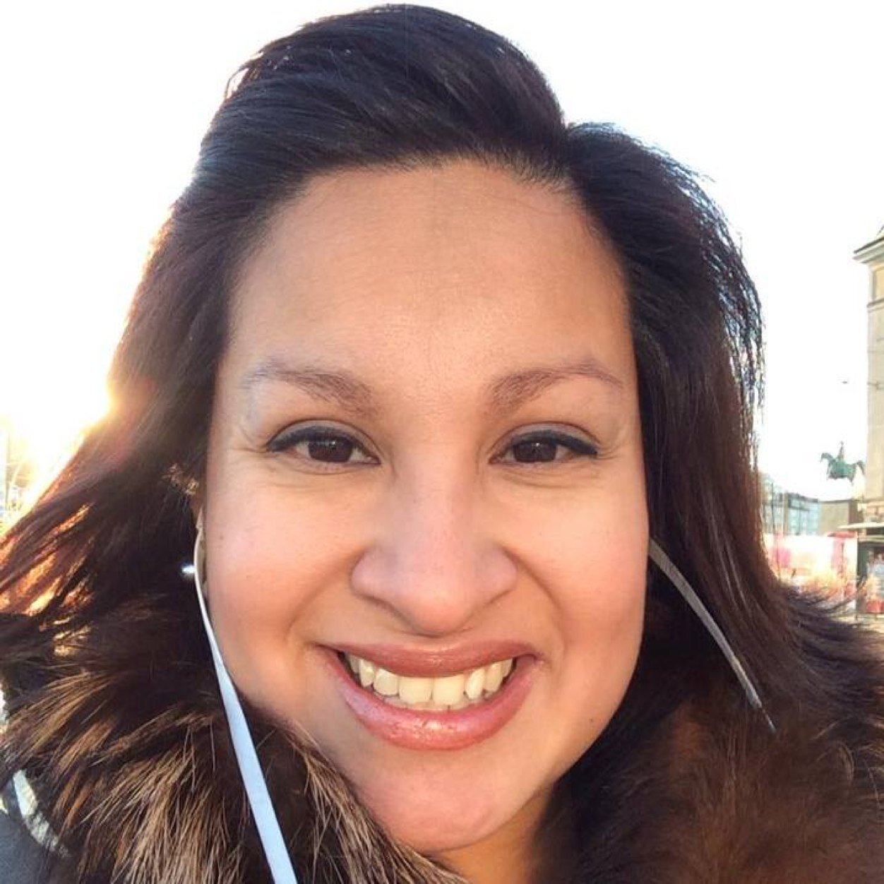 Business woman, mother, smart, and awake. World citizen. Great cook. Adventurer. Siesta loving Latina living in one of the greatest cities in the world! 🙋🏽‍♀️