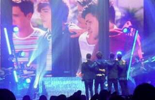 I Support @UnionJWorld !! #CarryYou follow my other acc @UnionJArmyRule Btw I love the boys so much ♥ Co owner needed