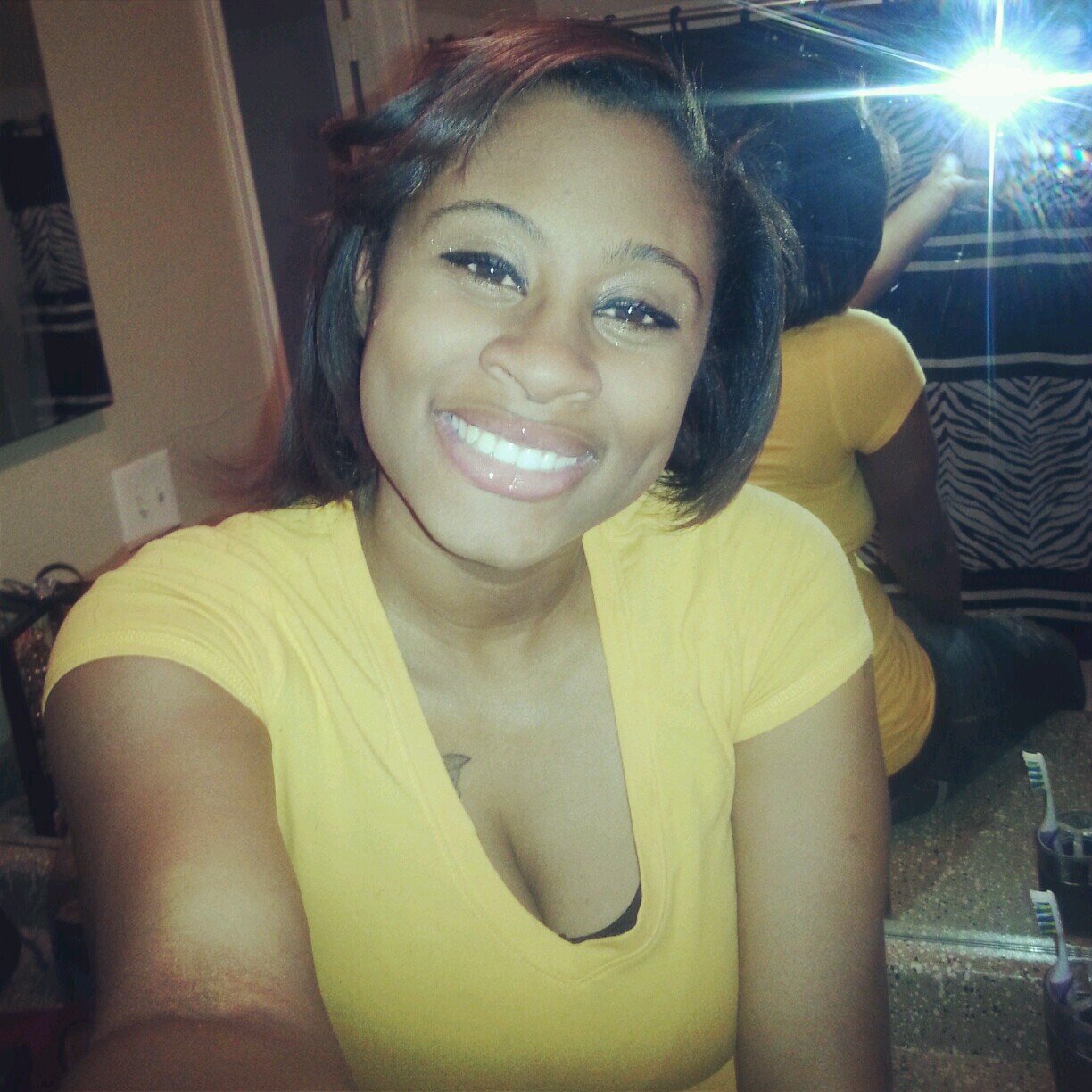 #Mommy of 2 beautiful daughters,# Independent Young Woman, Single, Coo nd Calm, Just follower me Got Dammit lol haha;)