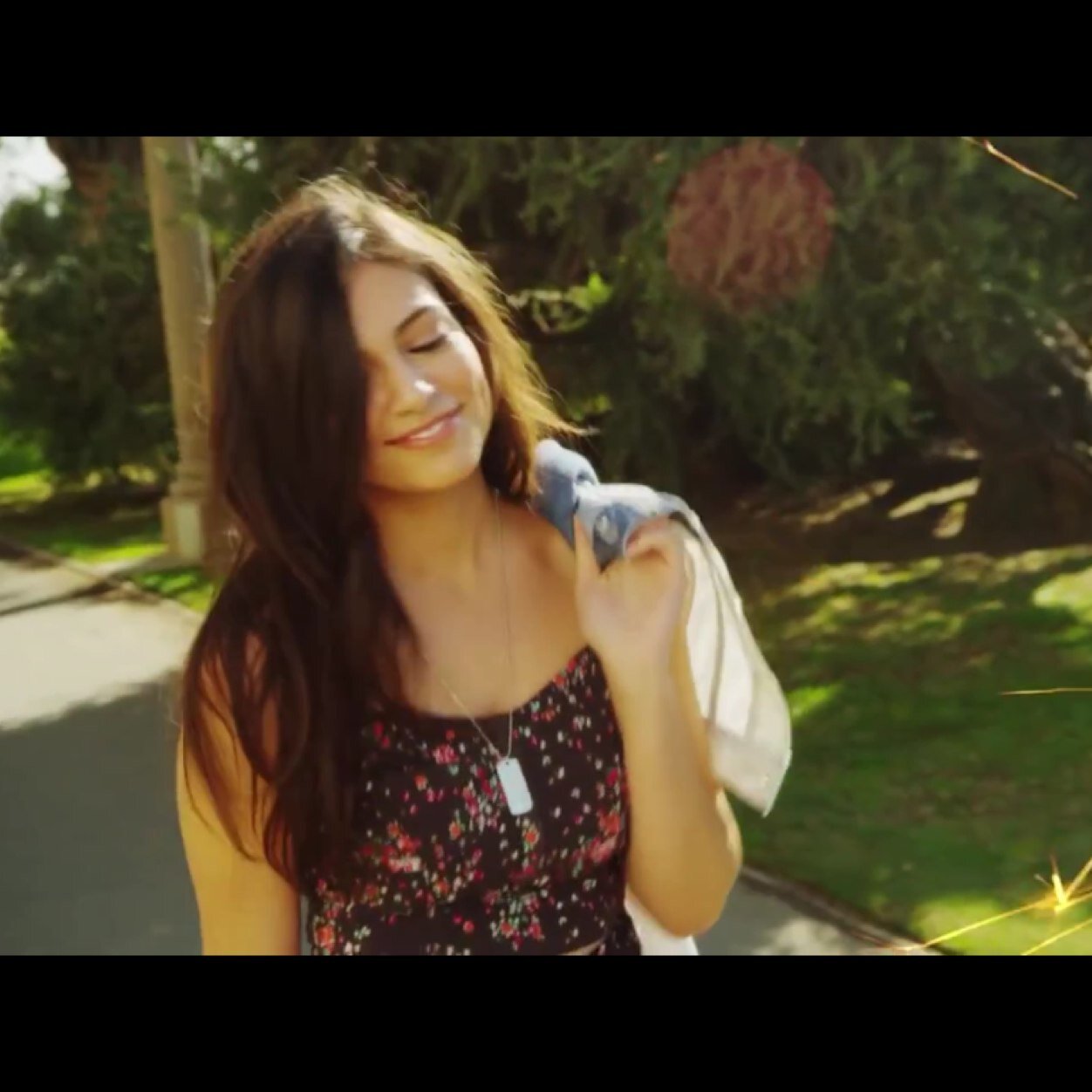 I love Beth , shes perfect! I follow fan account back!♡♥︎
-follow my personal: AyeeeSiSi