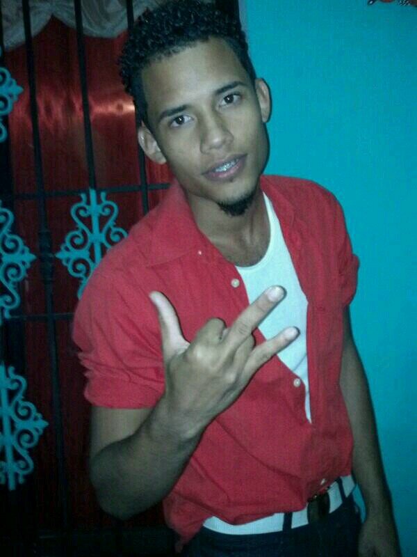 Promocionando mi tema ESA MUJER .                                                                                          Contacto: elilustrerd@gmail.com