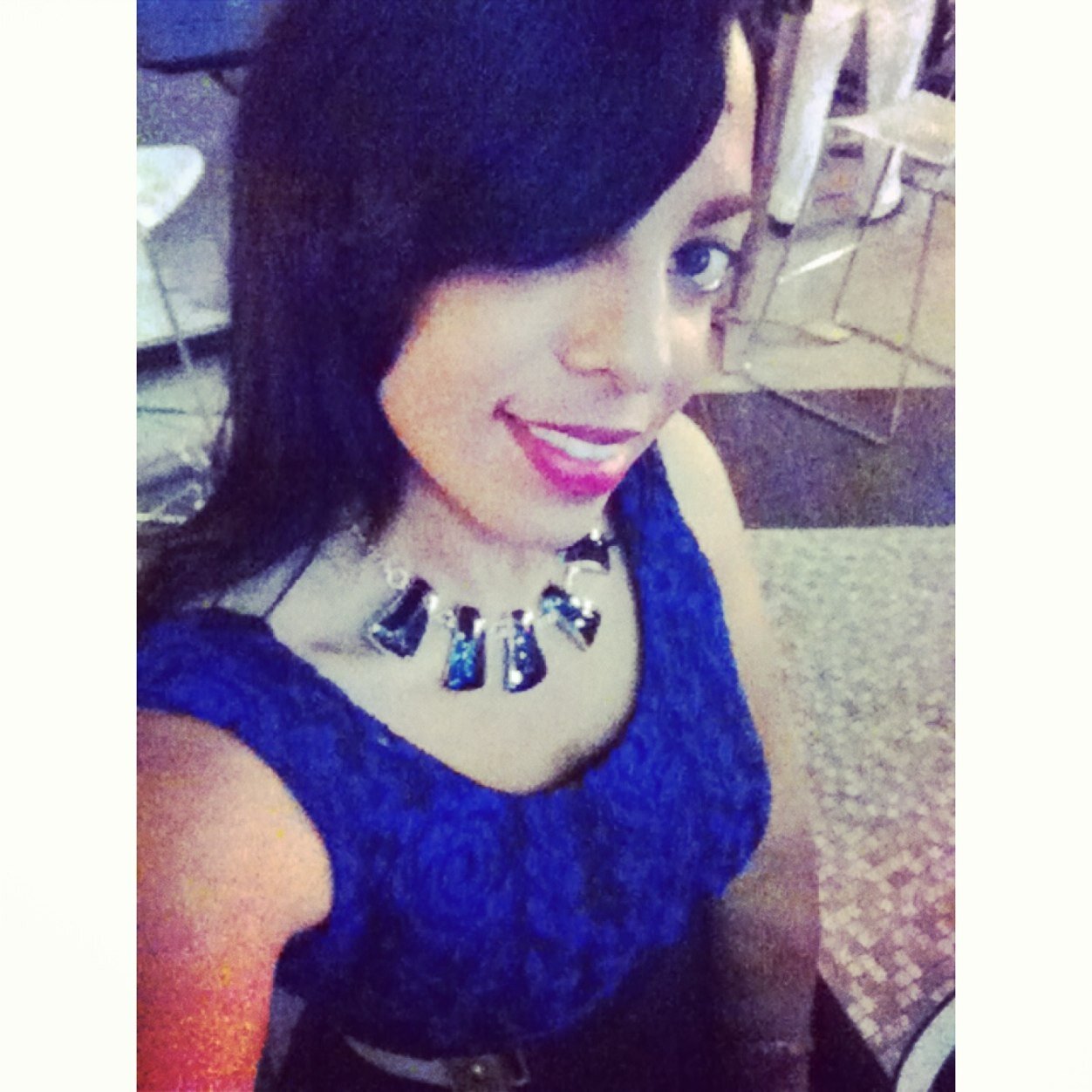 Dominicana por destino, amante de la buena vida ,mujer madre y Fashionista ,atrevida ,de alma rebelde