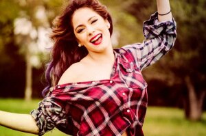 Somos todos normais, Até escutar nossa músicas favorita !  @TiniStoessel começo : 07/02/2014