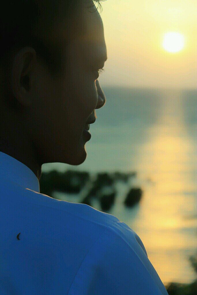 DyeKamaruddin's profile picture. Rocket ship builder, pizza expert, loves the Giants, parent.