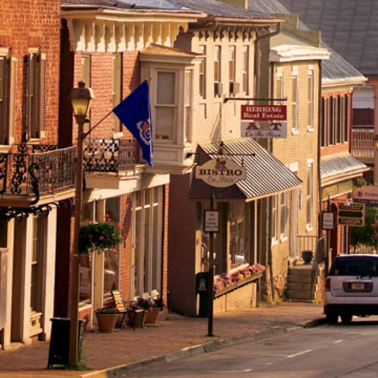 Welcome to Whitebridge, the home of the supernatural. Based off of the vampire dairies.