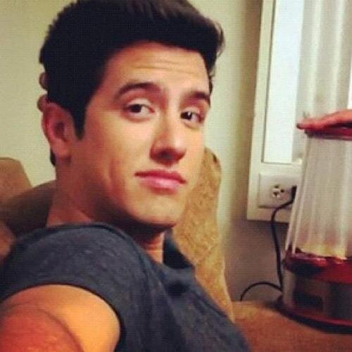 (FL/Gay/Married to @Joshy_Hutcher)