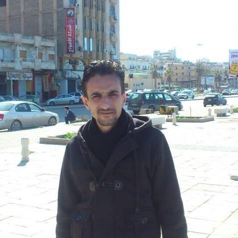ناشط حقوقي