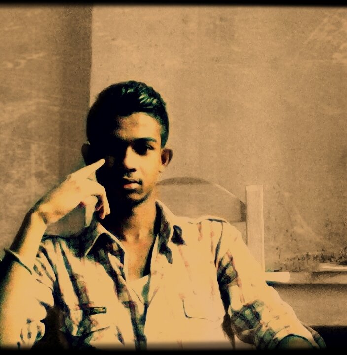 AndoEmiliano's profile picture. Footballeur, Simple. 1m 65