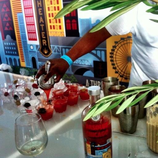 MacKinnonMedia's profile picture. People eat with their eyes first.  Helping local #restaurants capture their art for social media feeds, websites, menus and customer communications.